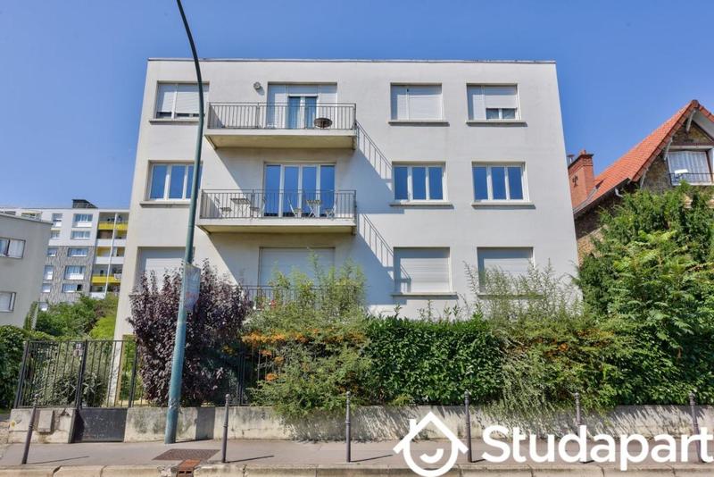 Chambre - 13 m² - 1 pièce