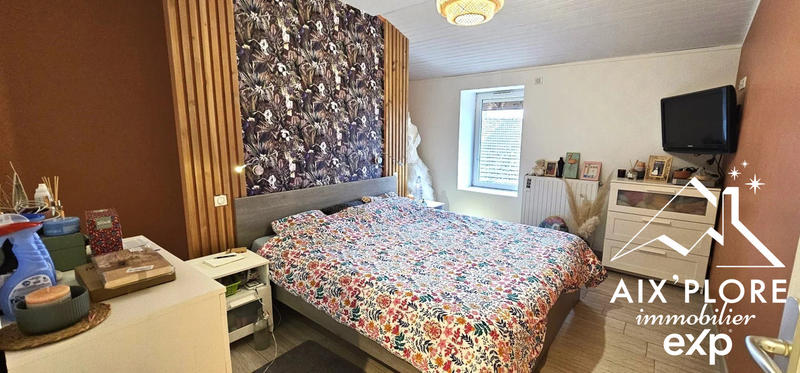 Maison - 210 m² - 7 pièces