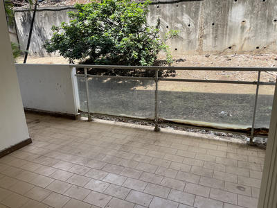 Appartement - 94 m² - 4 pièces