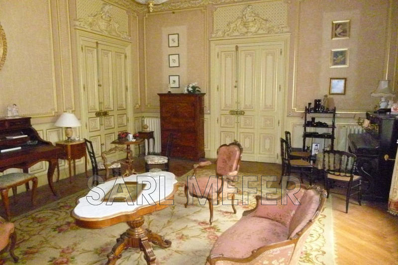 Maison - 490 m² - 19 pièces