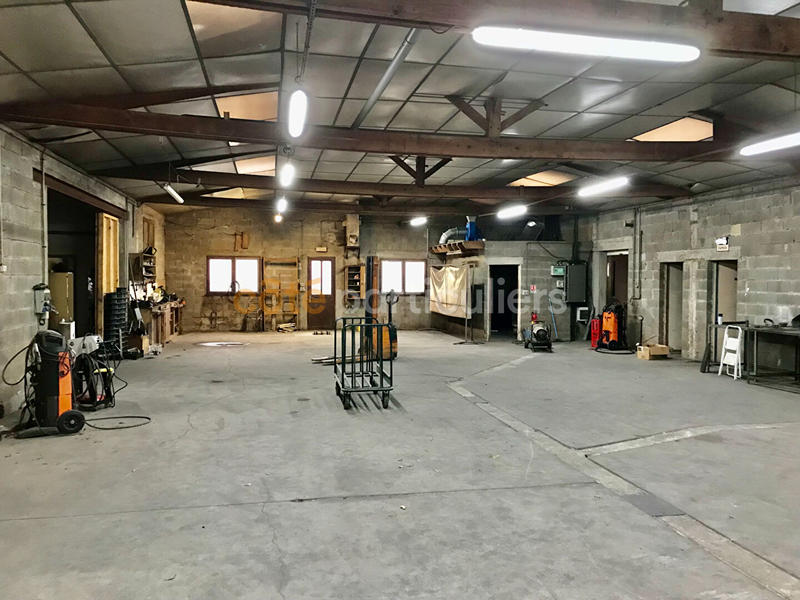 Local d'activité / Entrepôt - 1 080 m²