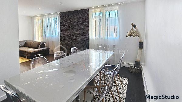 Appartement - 92 m² - 5 pièces