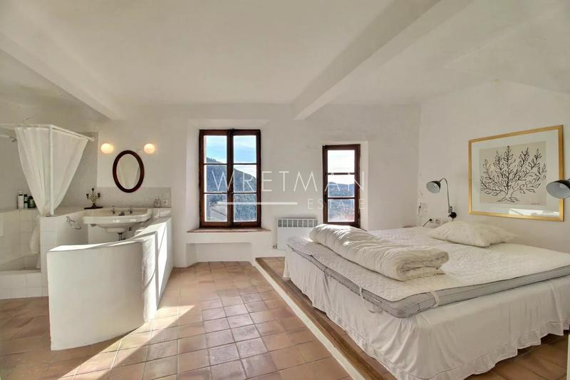 Maison de village - 212 m² - 9 pièces