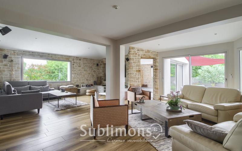 Maison contemporaine - 235 m² - 8 pièces