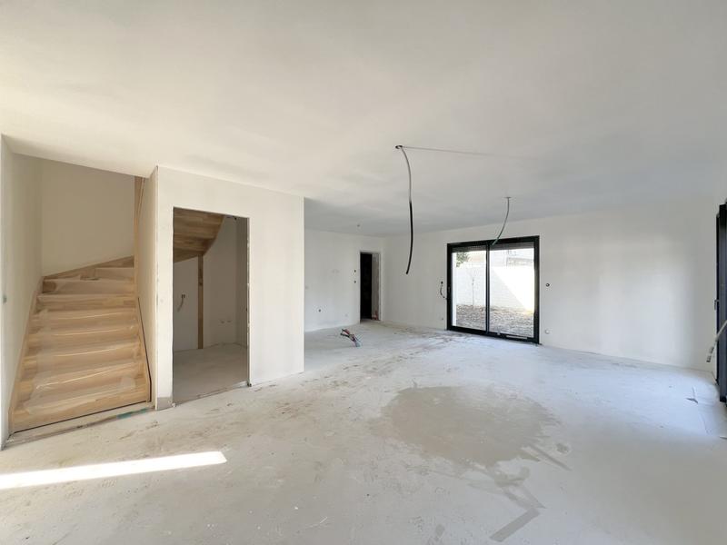 Maison - 96 m² - 4 pièces