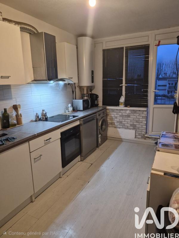 Appartement - 85 m² - 5 pièces