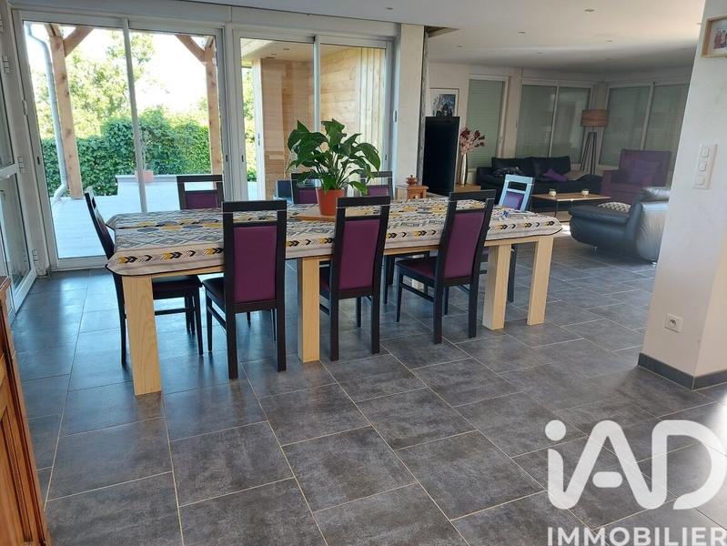 Maison de village - 271 m² - 9 pièces