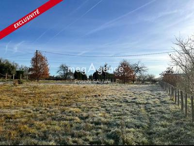 Terrain constructible - 1 574 m²