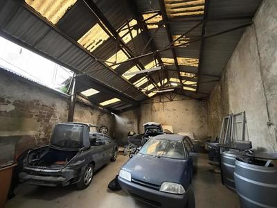 Maison - 411 m² - 2 pièces