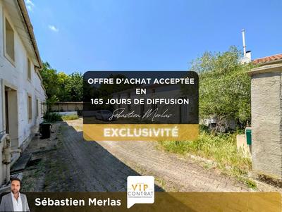 Maison - 304 m² - 14 pièces