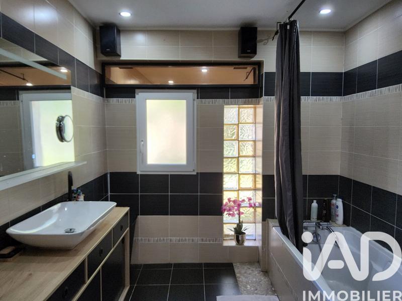 Maison - 170 m² - 5 pièces