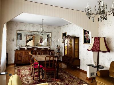 Maison - 146 m² - 7 pièces