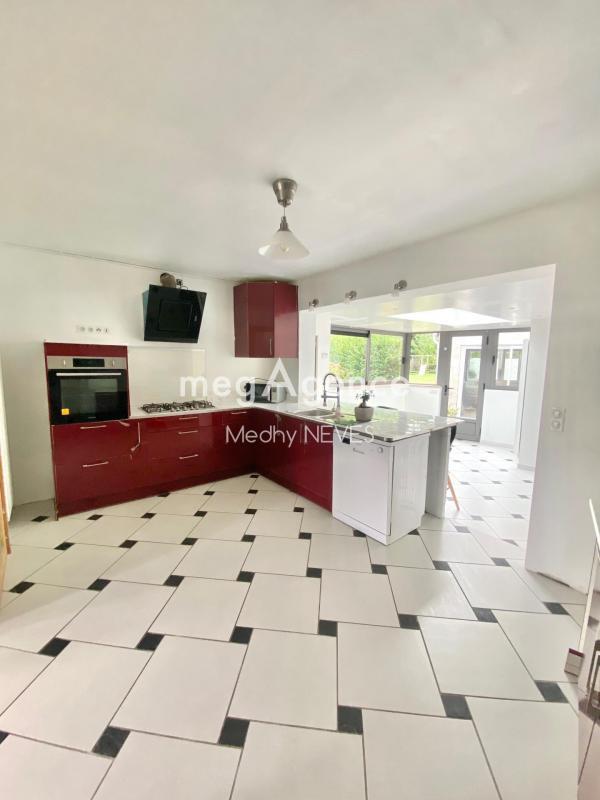 Maison - 135 m² - 6 pièces