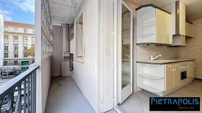 Appartement - 98 m² - 3 pièces