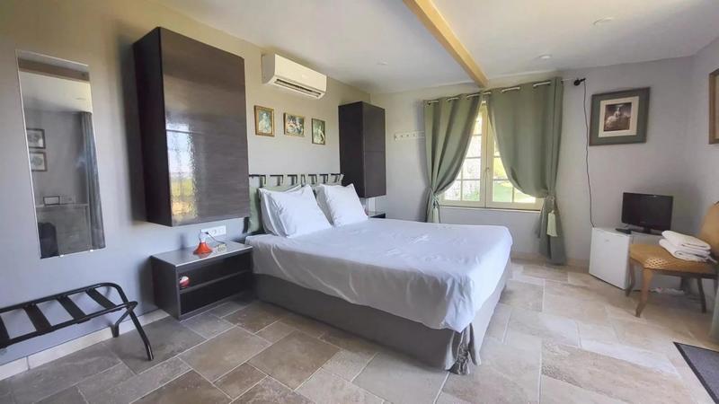 Manoir - 330 m² - 9 pièces