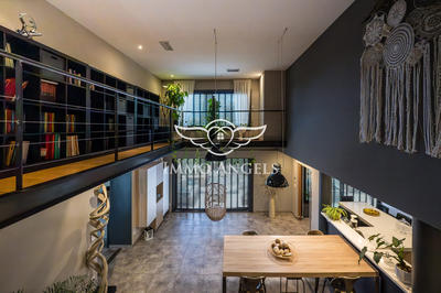 Maison contemporaine - 292 m² - 9 pièces