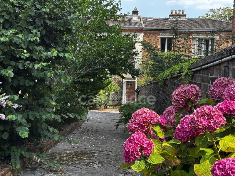 Maison - 110 m² - 5 pièces