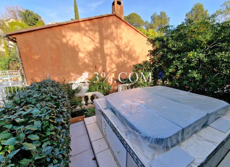 Maison - 103 m² - 5 pièces