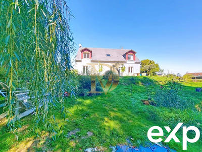 Maison - 245 m² - 9 pièces