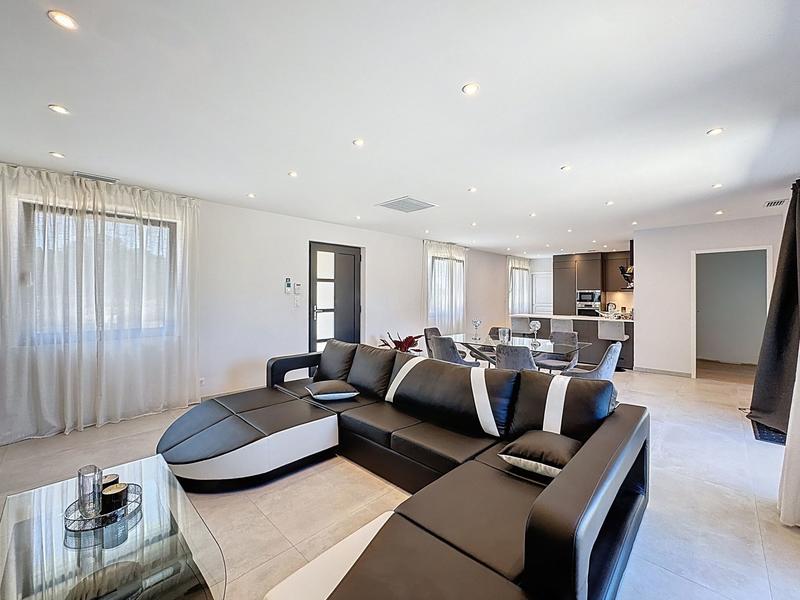 Maison - 130 m² - 5 pièces