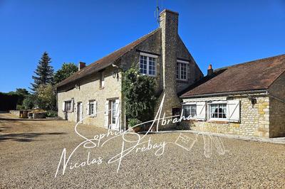 Maison - 310 m² - 11 pièces