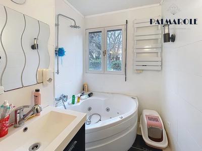 Appartement - 70 m² - 4 pièces