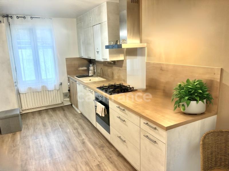 Maison - 100 m² - 6 pièces