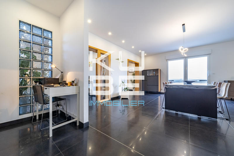 Maison - 145 m² - 5 pièces