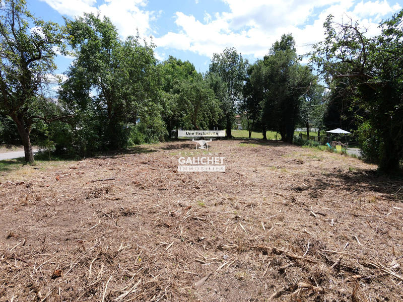 Terrain - 808 m²