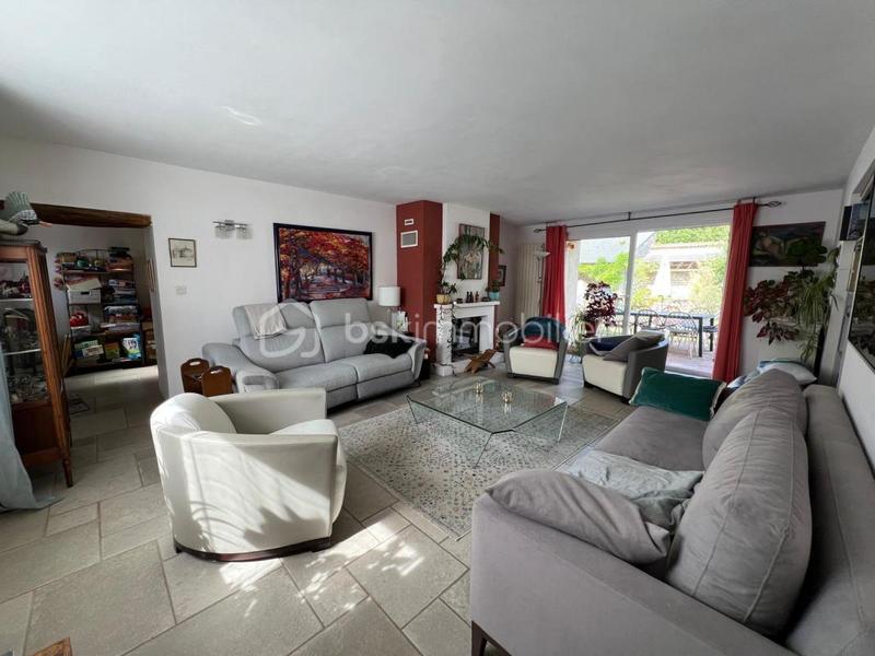 Maison en pierre - 176 m² - 7 pièces