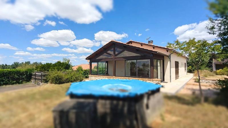 Maison - 102 m² - 4 pièces