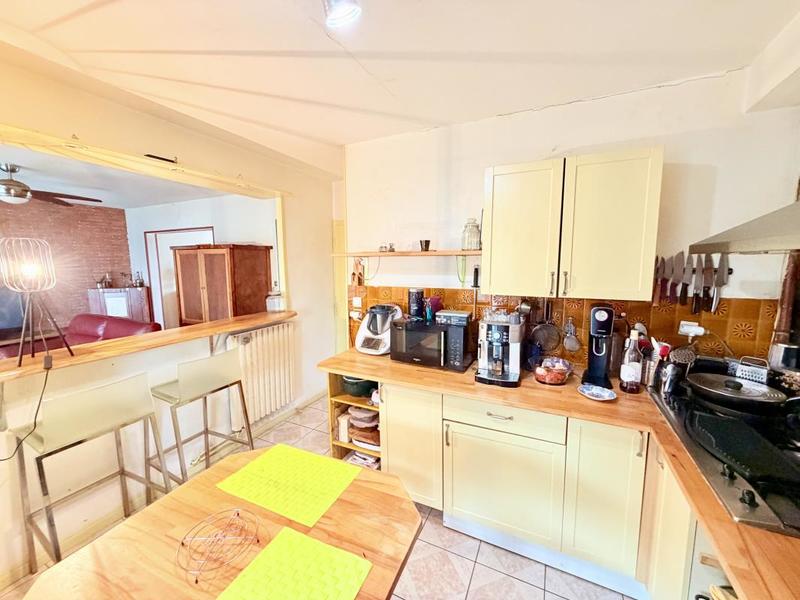 Maison - 94 m² - 5 pièces