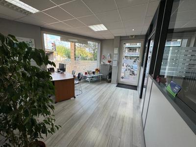 Local commercial - 63 m²