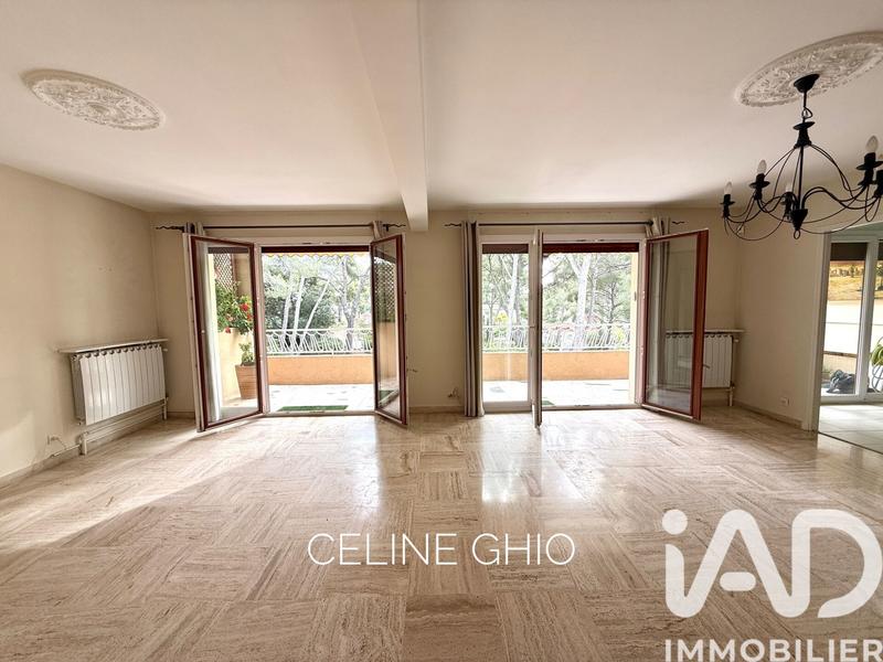 Appartement - 93 m² - 3 pièces