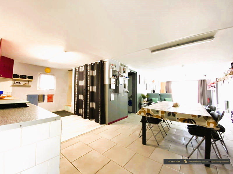 Villa - 180 m² - 5 pièces