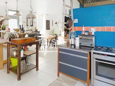 Maison - 290 m² - 6 pièces