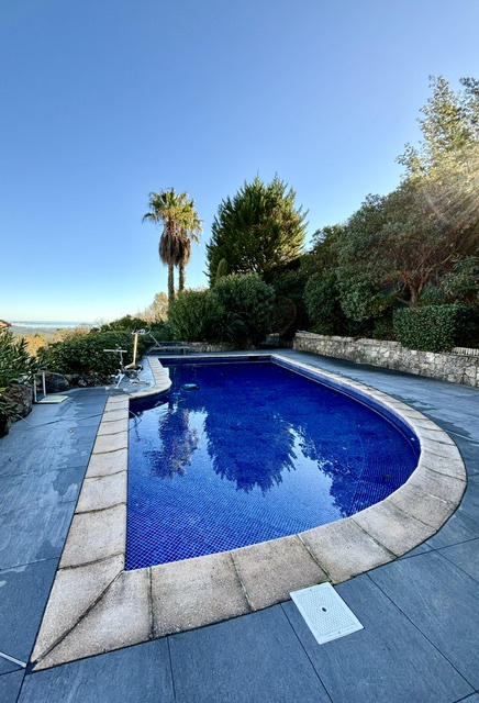 Villa - 305 m² - 10 pièces