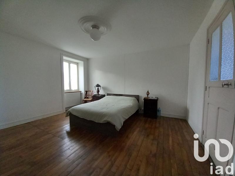 Immeuble - 211 m² - 7 pièces