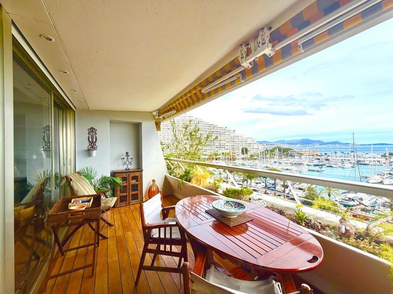 Appartement bourgeois - 82 m² - 3 pièces