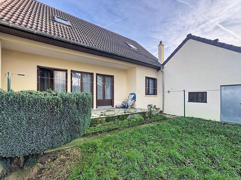 Maison - 100 m² - 6 pièces