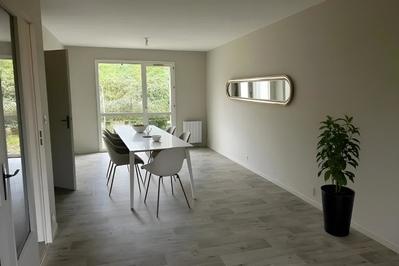 Maison - 93 m² - 4 pièces