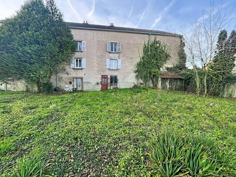 Maison ancienne - 180 m² - 8 pièces