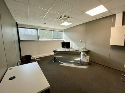 Bureau - 211 m²