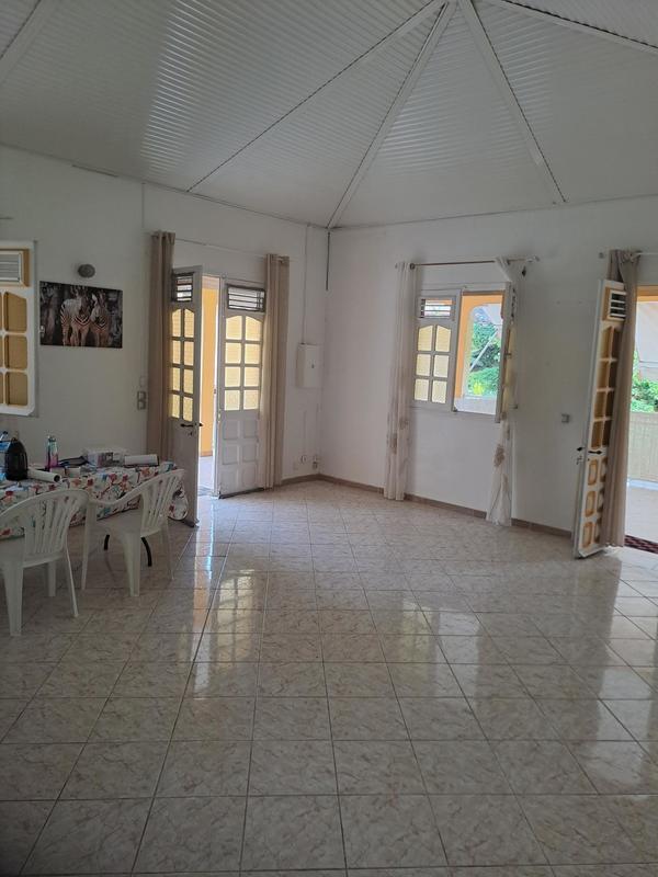 Appartement - 112 m² - 5 pièces