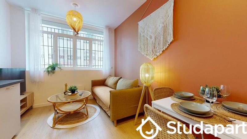 Chambre - 13 m² - 1 pièce