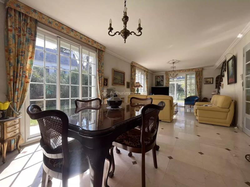 Maison - 139 m² - 7 pièces