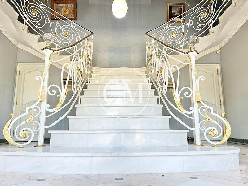 Maison - 174 m² - 6 pièces