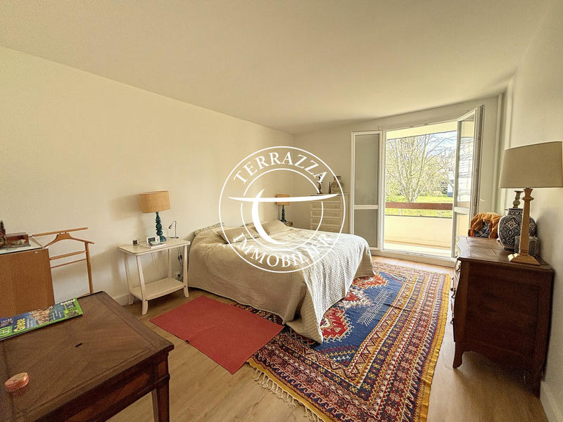 Appartement - 139 m² - 5 pièces