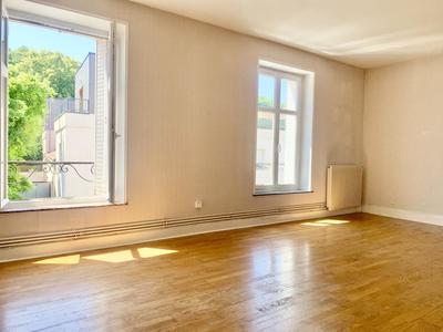 Appartement - 94 m² - 4 pièces