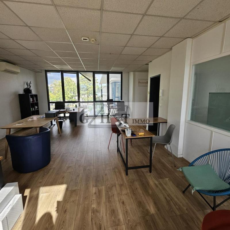 Bureau - 290 m²